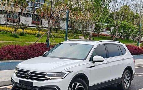 Volkswagen Tiguan II, 2023 год, 3 310 006 рублей, 1 фотография