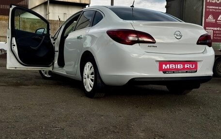 Opel Astra J, 2013 год, 780 000 рублей, 13 фотография
