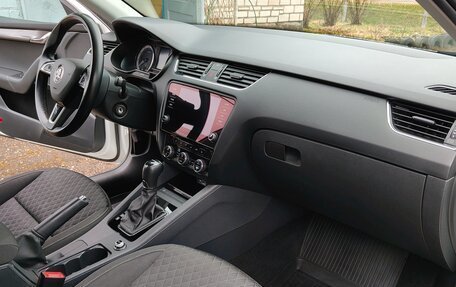 Skoda Octavia, 2018 год, 2 200 000 рублей, 14 фотография