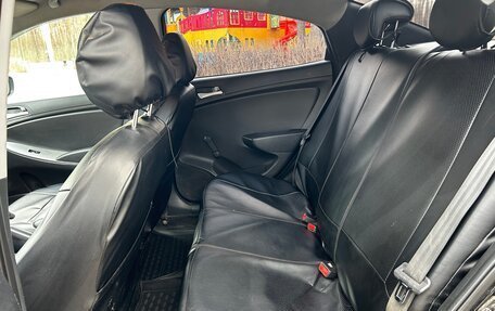 Hyundai Solaris II рестайлинг, 2015 год, 550 000 рублей, 26 фотография