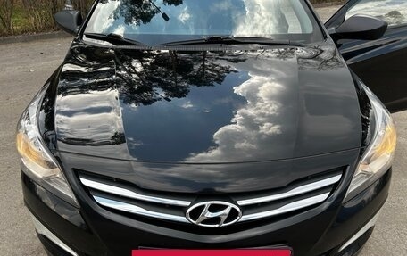 Hyundai Solaris II рестайлинг, 2015 год, 550 000 рублей, 17 фотография