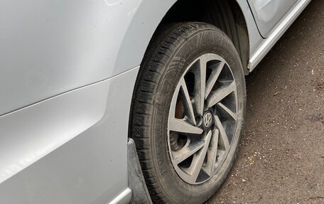 Volkswagen Polo VI (EU Market), 2018 год, 1 120 000 рублей, 10 фотография