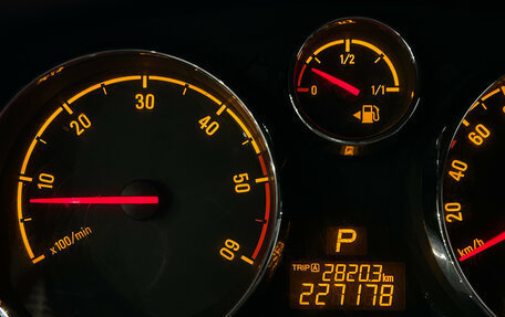 Opel Antara I, 2013 год, 949 000 рублей, 21 фотография