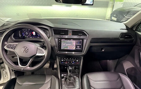Volkswagen Tiguan II, 2022 год, 2 961 000 рублей, 5 фотография
