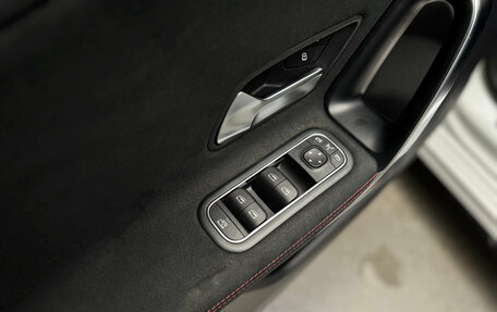 Mercedes-Benz A-Класс AMG, 2020 год, 6 000 000 рублей, 16 фотография