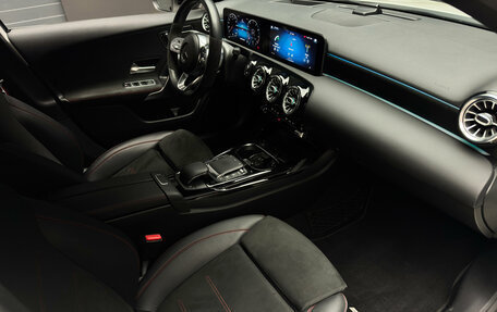 Mercedes-Benz A-Класс AMG, 2020 год, 6 000 000 рублей, 12 фотография