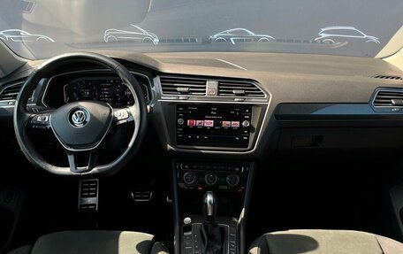 Volkswagen Tiguan II, 2019 год, 2 395 700 рублей, 6 фотография