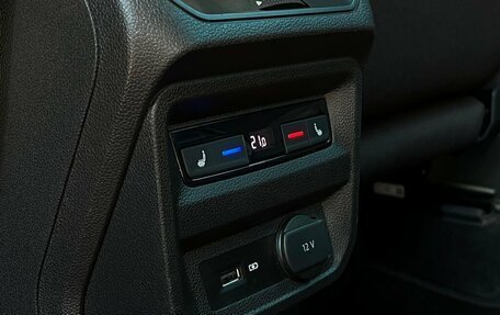 Volkswagen Tiguan II, 2019 год, 2 395 700 рублей, 10 фотография