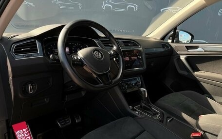 Volkswagen Tiguan II, 2019 год, 2 395 700 рублей, 5 фотография