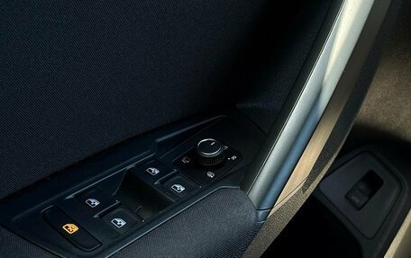 Volkswagen Tiguan II, 2019 год, 2 395 700 рублей, 21 фотография