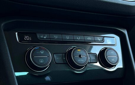 Volkswagen Tiguan II, 2019 год, 2 395 700 рублей, 18 фотография