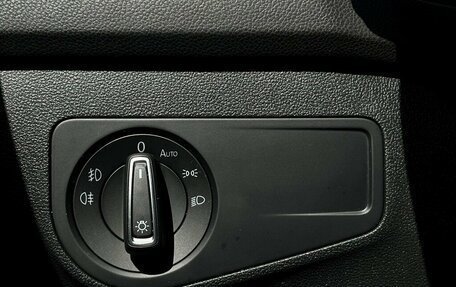 Volkswagen Tiguan II, 2019 год, 2 395 700 рублей, 20 фотография