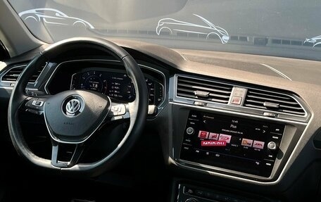 Volkswagen Tiguan II, 2019 год, 2 395 700 рублей, 16 фотография