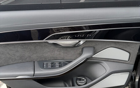 Audi A8, 2019 год, 6 990 000 рублей, 16 фотография