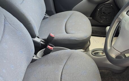 Toyota Vitz, 2001 год, 310 000 рублей, 8 фотография