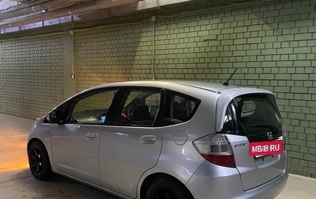 Honda Fit III, 2008 год, 560 000 рублей, 6 фотография