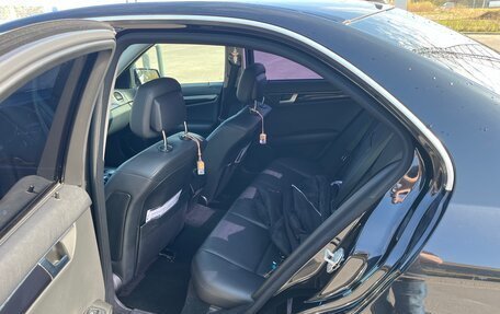 Mercedes-Benz C-Класс, 2011 год, 1 200 000 рублей, 14 фотография