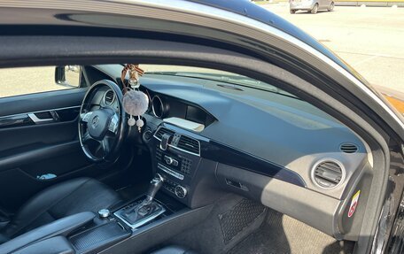 Mercedes-Benz C-Класс, 2011 год, 1 200 000 рублей, 18 фотография