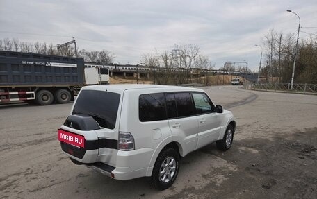 Mitsubishi Pajero IV, 2015 год, 3 000 000 рублей, 5 фотография