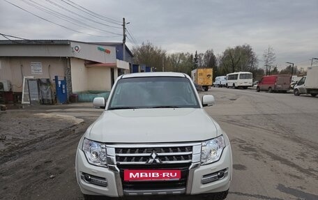 Mitsubishi Pajero IV, 2015 год, 3 000 000 рублей, 9 фотография