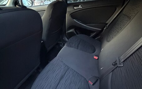 Hyundai Solaris II рестайлинг, 2016 год, 900 000 рублей, 10 фотография