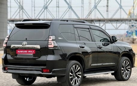 Toyota Land Cruiser Prado 150 рестайлинг 2, 2021 год, 7 190 000 рублей, 8 фотография