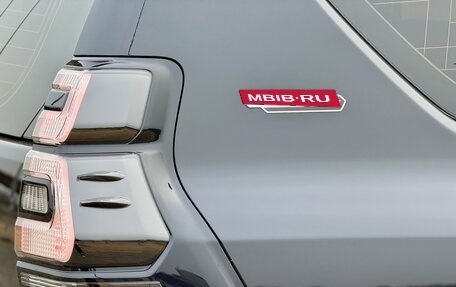 Toyota Land Cruiser Prado 150 рестайлинг 2, 2021 год, 7 190 000 рублей, 2 фотография