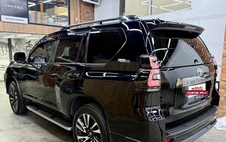 Toyota Land Cruiser Prado 150 рестайлинг 2, 2021 год, 7 190 000 рублей, 5 фотография