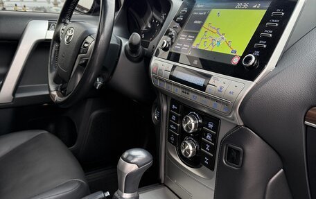 Toyota Land Cruiser Prado 150 рестайлинг 2, 2021 год, 7 190 000 рублей, 32 фотография