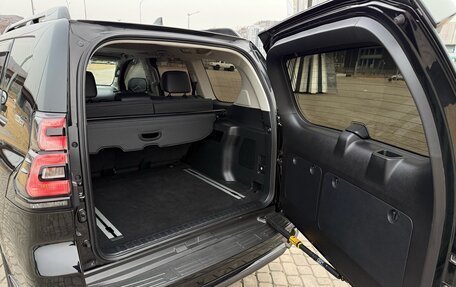 Toyota Land Cruiser Prado 150 рестайлинг 2, 2021 год, 7 190 000 рублей, 24 фотография