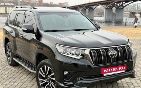 Toyota Land Cruiser Prado 150 рестайлинг 2, 2021 год, 7 190 000 рублей, 16 фотография