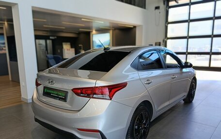 Hyundai Solaris II рестайлинг, 2017 год, 1 024 000 рублей, 4 фотография