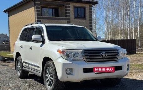Toyota Land Cruiser 200, 2012 год, 3 090 000 рублей, 3 фотография