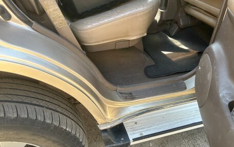 Toyota Land Cruiser Prado 90 рестайлинг, 2002 год, 1 100 000 рублей, 11 фотография