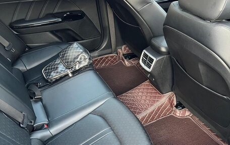 KIA K5, 2022 год, 2 400 000 рублей, 18 фотография