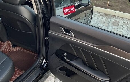 KIA K5, 2022 год, 2 400 000 рублей, 17 фотография