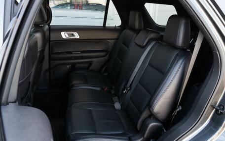 Ford Explorer VI, 2015 год, 2 050 000 рублей, 10 фотография