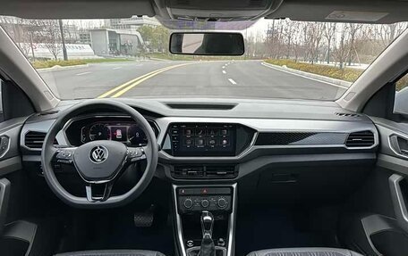 Volkswagen T-Cross I, 2022 год, 1 501 001 рублей, 13 фотография