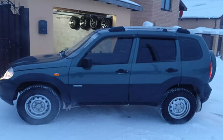 Chevrolet Niva I рестайлинг, 2010 год, 440 000 рублей, 3 фотография