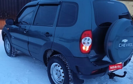 Chevrolet Niva I рестайлинг, 2010 год, 440 000 рублей, 2 фотография