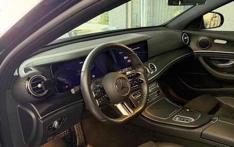 Mercedes-Benz E-Класс, 2021 год, 5 000 000 рублей, 6 фотография