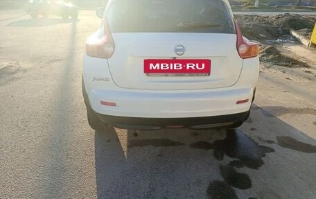 Nissan Juke II, 2012 год, 700 000 рублей, 10 фотография