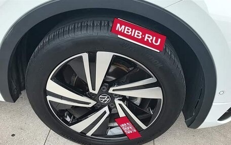 Volkswagen Tiguan II, 2023 год, 3 441 006 рублей, 8 фотография