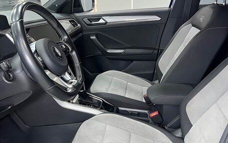 Volkswagen T-Roc I, 2021 год, 1 701 999 рублей, 9 фотография