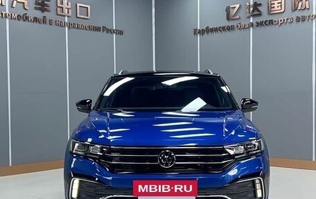 Volkswagen T-Roc I, 2021 год, 1 701 999 рублей, 2 фотография