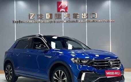 Volkswagen T-Roc I, 2021 год, 1 701 999 рублей, 3 фотография