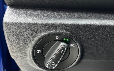 Volkswagen T-Roc I, 2021 год, 1 701 999 рублей, 17 фотография