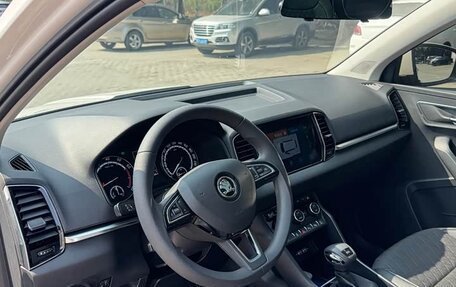 Skoda Karoq I, 2022 год, 1 750 999 рублей, 12 фотография