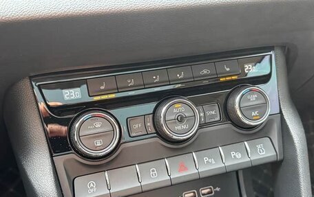 Skoda Karoq I, 2022 год, 1 750 999 рублей, 16 фотография