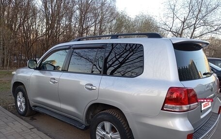 Toyota Land Cruiser 200, 2009 год, 2 650 000 рублей, 5 фотография